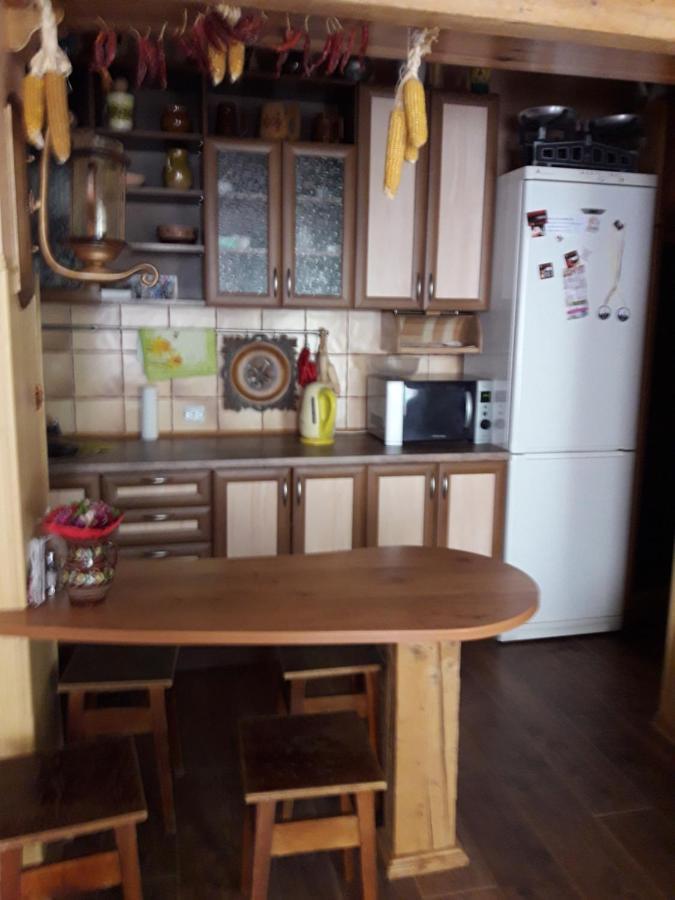 Apartment Na Shevchenka 3 Lviv Kültér fotó