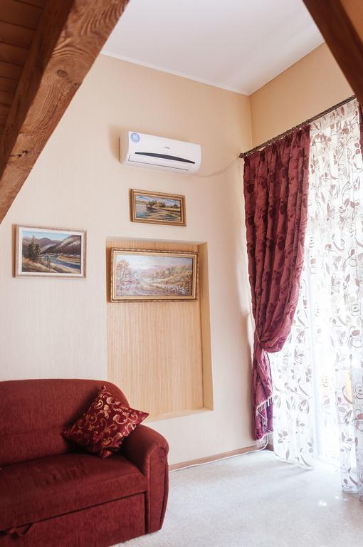 Apartment Na Shevchenka 3 Lviv Kültér fotó
