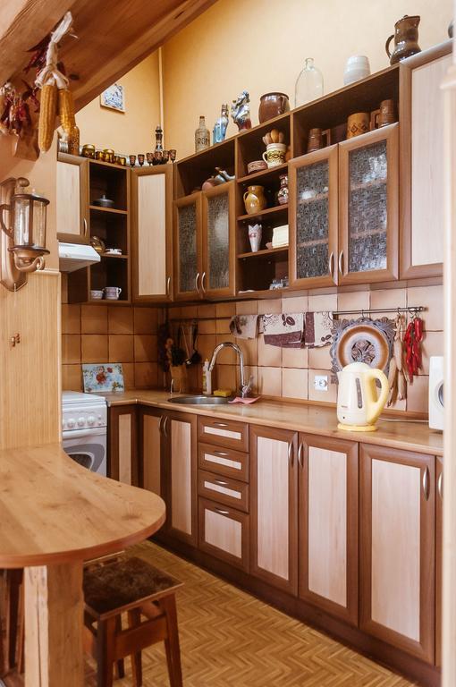 Apartment Na Shevchenka 3 Lviv Kültér fotó