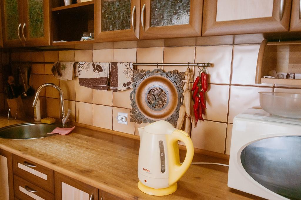 Apartment Na Shevchenka 3 Lviv Kültér fotó