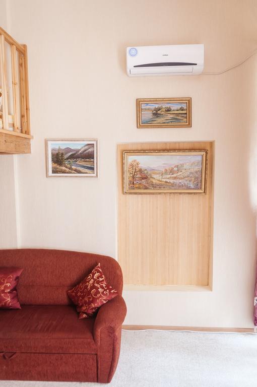 Apartment Na Shevchenka 3 Lviv Kültér fotó